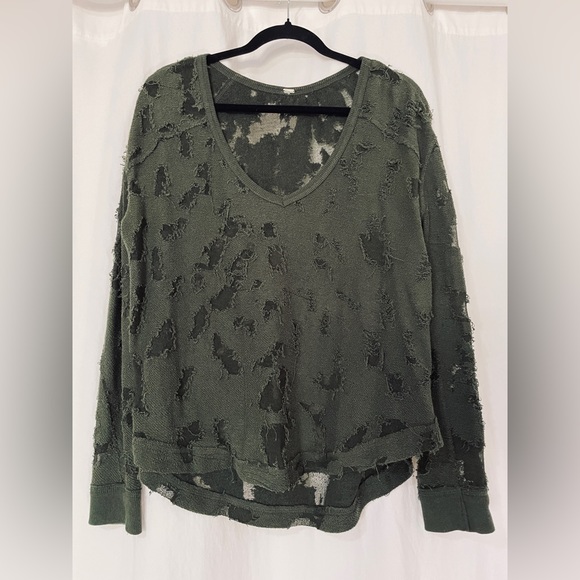 Free People flowy top in dark army green - Picture 1 of 3